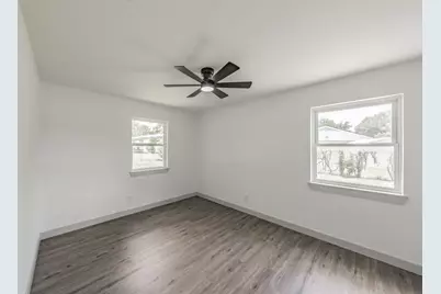 2005 Meadow Lane, Arlington, TX 76010 - Photo 8