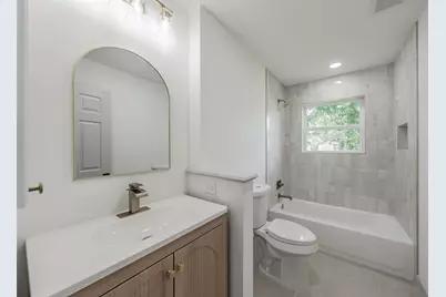 2005 Meadow Lane, Arlington, TX 76010 - Photo 6
