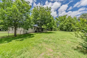 2005 Meadow Ln, Arlington, TX 76010 - Photo 36