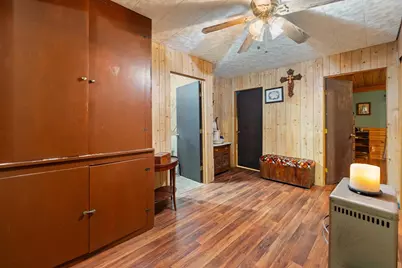 402 College Street, Grandview, TX 76050 - Photo 14