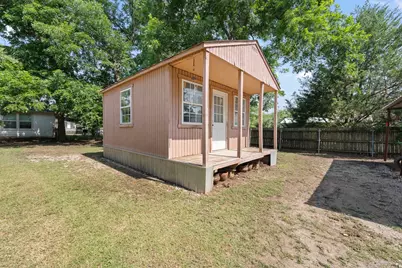 402 College Street, Grandview, TX 76050 - Photo 24