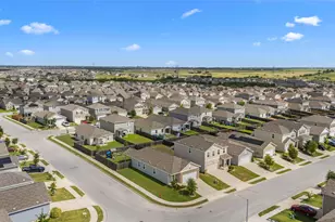19300 E Cloudy Bay Dr, Pflugerville, TX 78660 - Photo 28