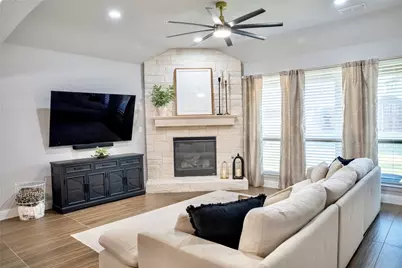 1525 Jocelyn Drive, Fort Worth, TX 76052 - Photo 6