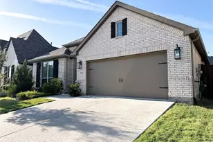 1525 Jocelyn Dr, Fort Worth, TX 76052 - Photo 2