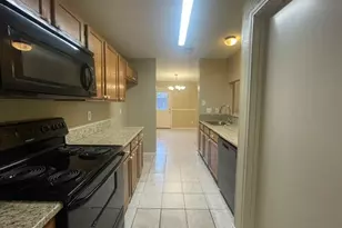 1226 W Hudgins St, Grapevine, TX 76051 - Photo 10