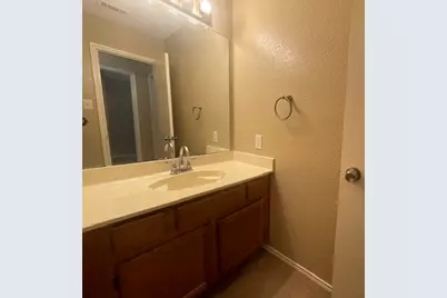 1226 Hudgins Street #A, Grapevine, TX 76051 - Photo 22