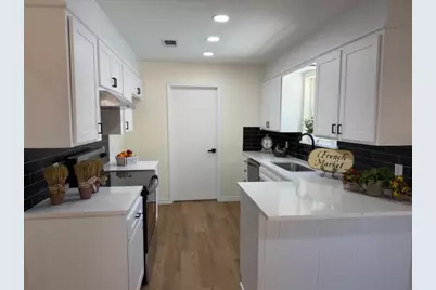 108 Amory Drive, Benbrook, TX 76126 - Photo 12