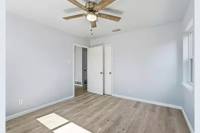 1813 Crockett Street, Garland, TX 75042 - Photo 14