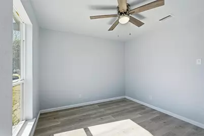 1813 Crockett Street, Garland, TX 75042 - Photo 12
