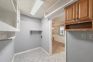 553 NW Janie Ln, Burleson, TX 76028 - Photo 14