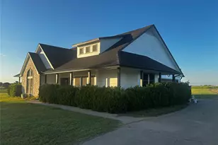 2000 County Rd 1123, Godley, TX 76044 - Photo 2
