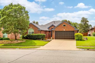 3820 Misty Glen Ct, Bedford, TX 76021 - Photo 2