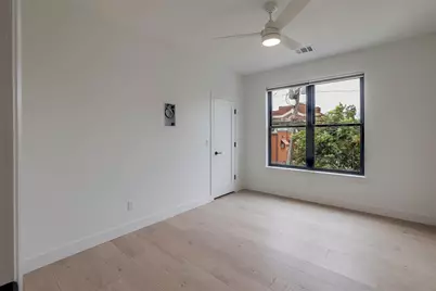 309 W Daggett Avenue #207, Fort Worth, TX 76104 - Photo 8