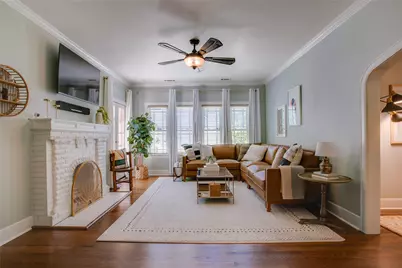 919 Salmon Drive, Dallas, TX 75208 - Photo 8