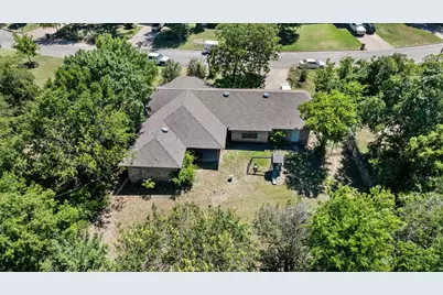 515 Spring Meadow Street, Stephenville, TX 76401 - Photo 30