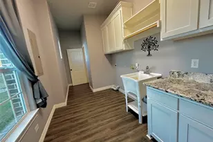 107 Rock Salt Ct, Springtown, TX 76082 - Photo 8