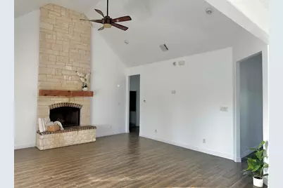 107 Rock Salt Court, Springtown, TX 76082 - Photo 12