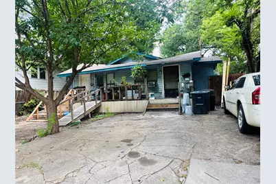 2719 Wilkinson Avenue, Fort Worth, TX 76103 - Photo 2