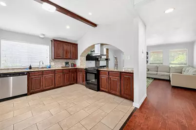 310 Overland Drive, Garland, TX 75040 - Photo 2