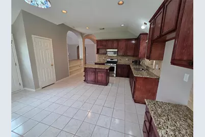 1344 Wentworth Drive, Lewisville, TX 75067 - Photo 4