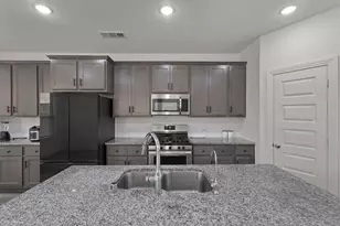 1504 Shire Dr, Aubrey, TX 76227 - Photo 10