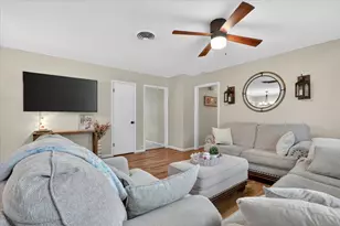 3636 Charles St, North Richland Hills, TX 76180 - Photo 6