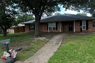 208 Connie Dr, DeSoto, TX 75115 - Photo 1
