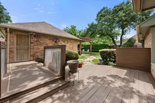 705 Kyle Dr, Arlington, TX 76011 - Photo 32