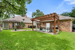 705 Kyle Dr, Arlington, TX 76011 - Photo 30