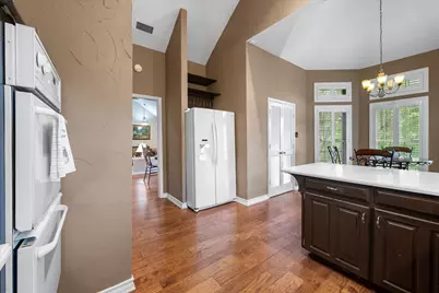 705 Kyle Drive, Arlington, TX 76011 - Photo 18