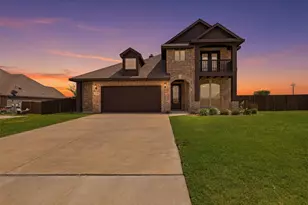 229 Prairie Dog Dr, Godley, TX 76044 - Photo 2