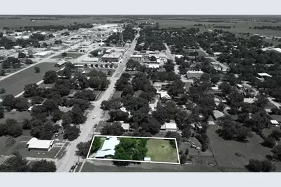 414 W Roberts Street, Gorman, TX 76454 - Photo 4