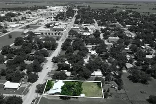 414 W Roberts St, Gorman, TX 76454 - Photo 4