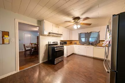 414 W Roberts Street, Gorman, TX 76454 - Photo 14
