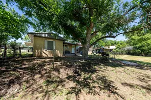 414 W Roberts St, Gorman, TX 76454 - Photo 22