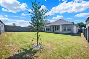 7312 Iris Rd, Little Elm, TX 76227 - Photo 32