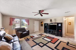 1105 Schenectady Rd, Arlington, TX 76017 - Photo 6
