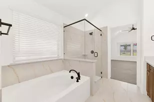 7312 Iris Rd, Little Elm, TX 76227 - Photo 16
