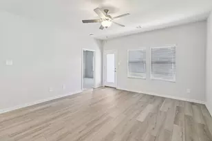 216 Winchester Hl Ln, Princeton, TX 75071 - Photo 8