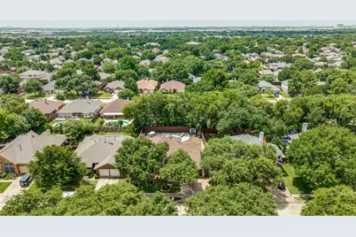 725 Crested Butte Trail, Flower Mound, TX 75028 - Photo 18