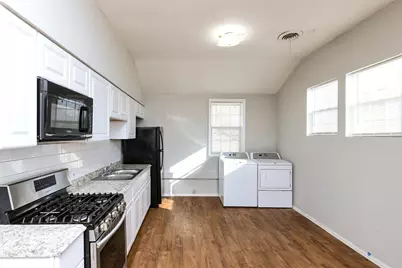 4722 McCart Avenue, Fort Worth, TX 76115 - Photo 4