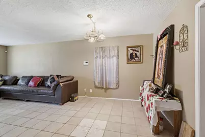 605 W 8th Street, Irving, TX 75060 - Photo 8