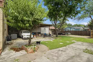 605 W 8th St, Irving, TX 75060 - Photo 28