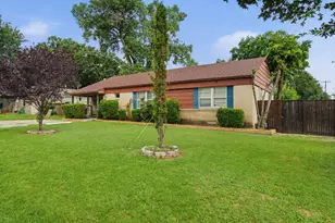 605 W 8th St, Irving, TX 75060 - Photo 2