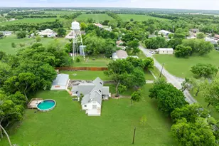 313 Chicken St, Weston, TX 75009 - Photo 2