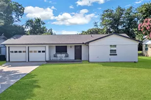 6437 Carousel Dr, Watauga, TX 76148 - Photo 2