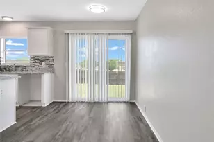 235 Yale Blvd, Glenn Heights, TX 75154 - Photo 10