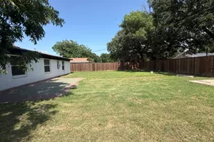 6836 Western Hills Dr, Dallas, TX 75217 - Photo 2