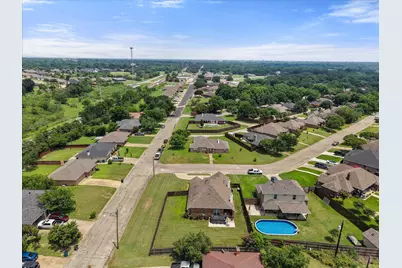 1815 Clearbrook Lane, Corsicana, TX 75110 - Photo 34