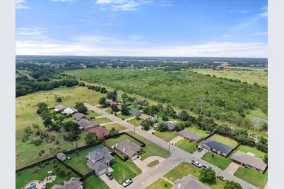 1815 Clearbrook Lane, Corsicana, TX 75110 - Photo 36